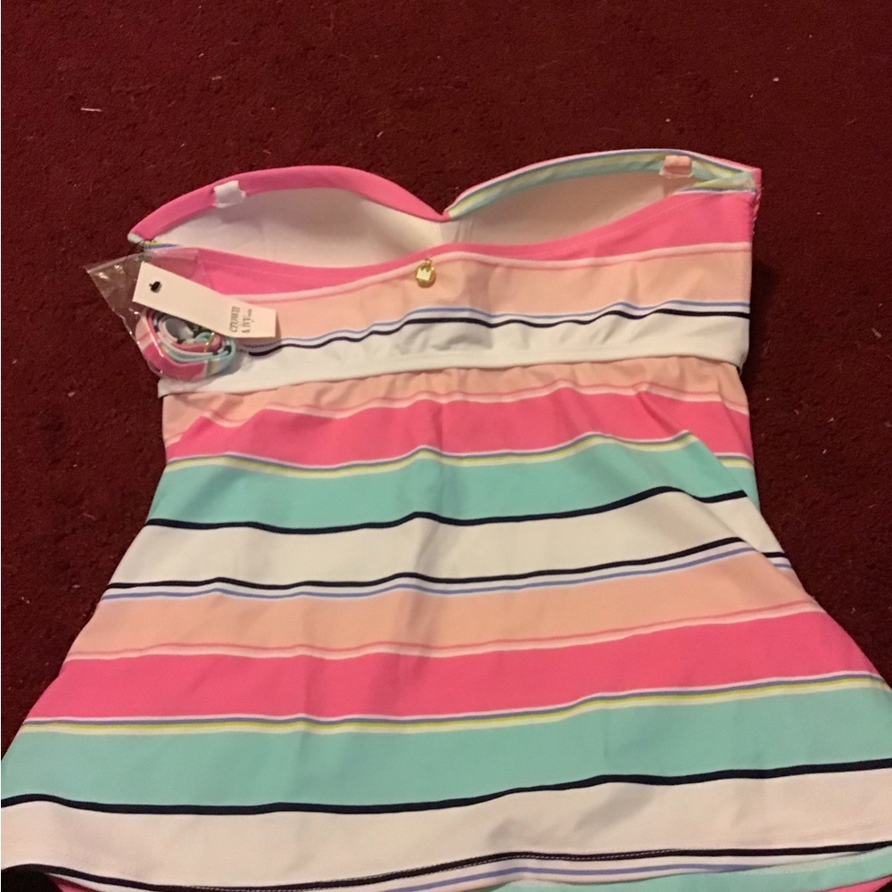 CROWN & IVY SZ M NWT BATHING SUIT TOP - Picture 2 of 2